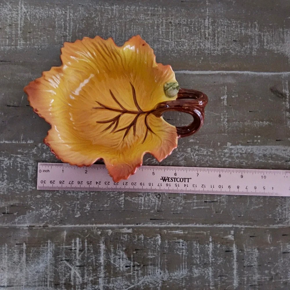 FIGI‎ Autumn Maple Leaf Serving Dish Candy Bowl Fall Harvest Decor Rustic
